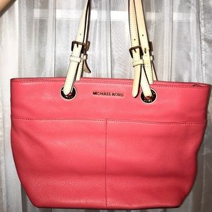 Authentic peach Michael kors bag